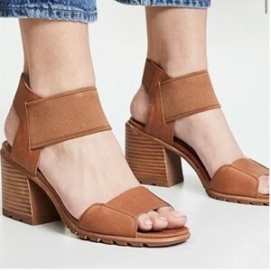 Sorel Nadia Women's Camel Brown Sandals  size 10.5